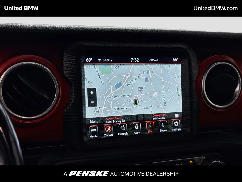 Used 2020 Red Clearcoat Jeep Unlimited Rubicon image 17