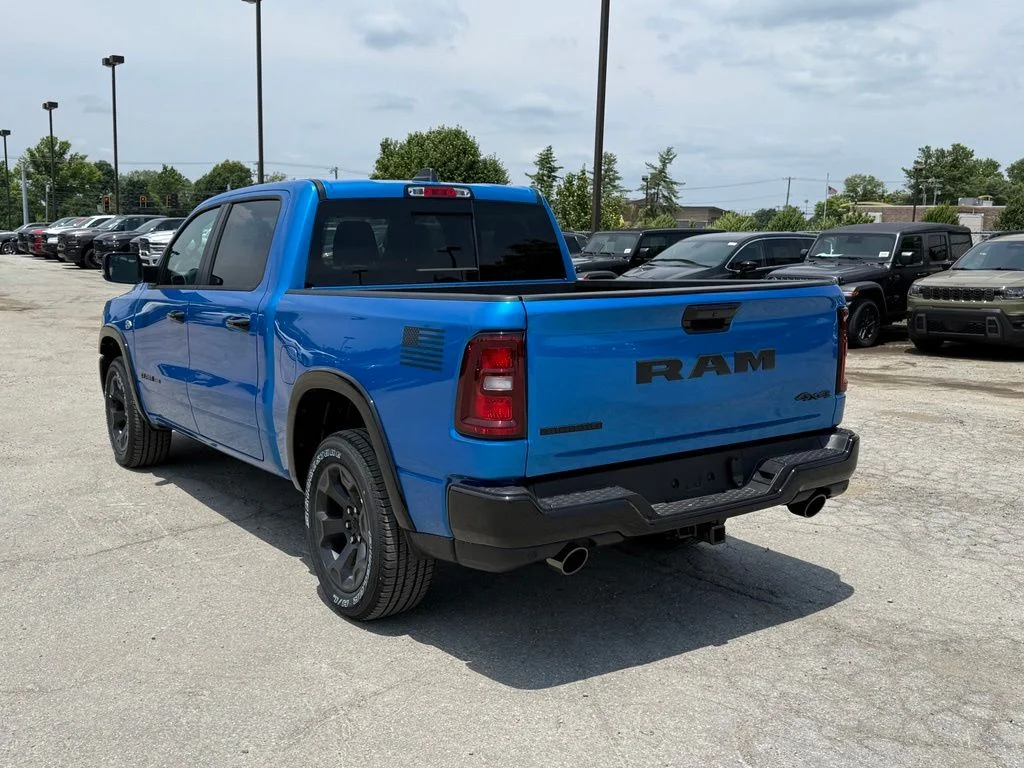 New 2026 Hydro Blue Pearl-Coat Exterior Paint RAM Big Horn/Lone Star image 9