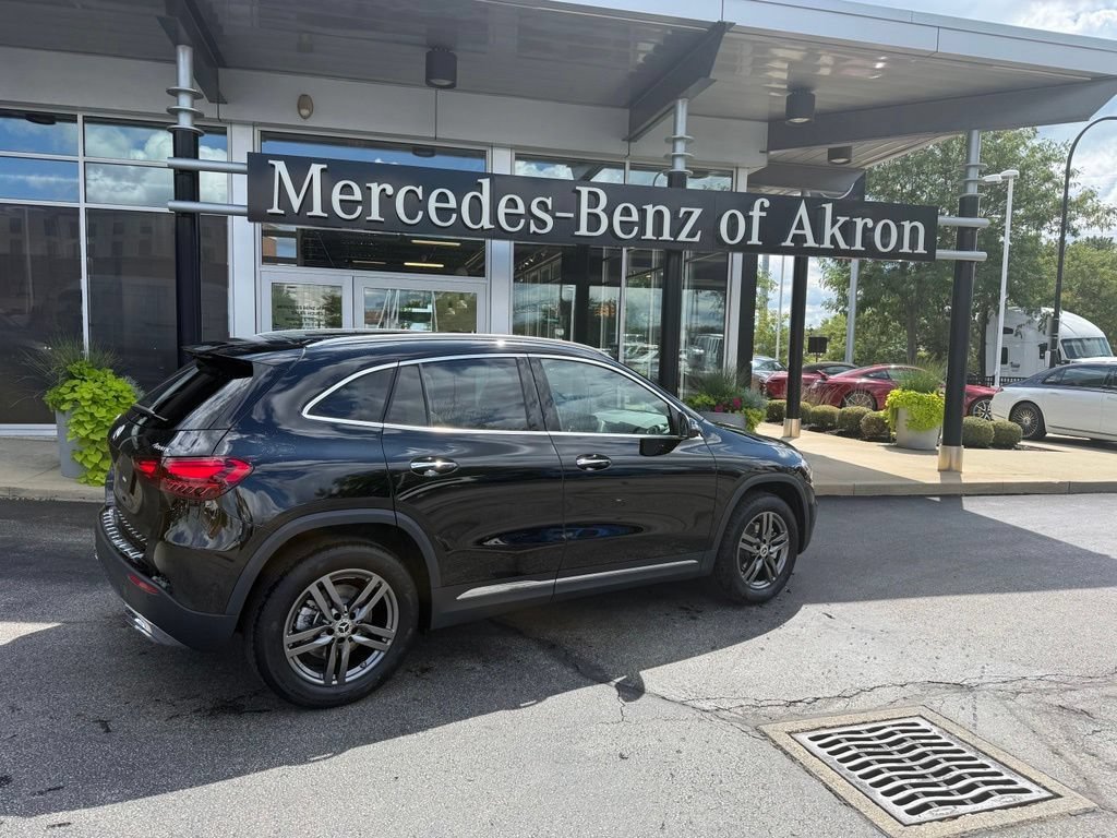 New 2026 Night Black Mercedes-Benz GLA 250 image 14
