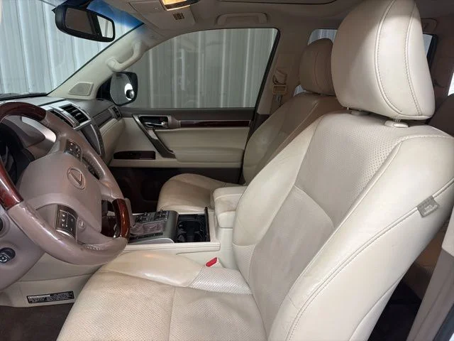 Used 2015 Starfire Pearl Lexus 460 Luxury image 11