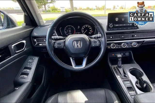 2024 Honda Civic Hatchback EX-L - Photo 6