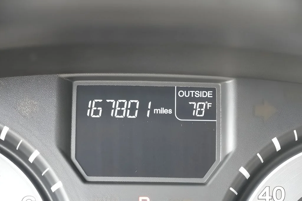 Used 2016 Silver Honda EX-L image 25