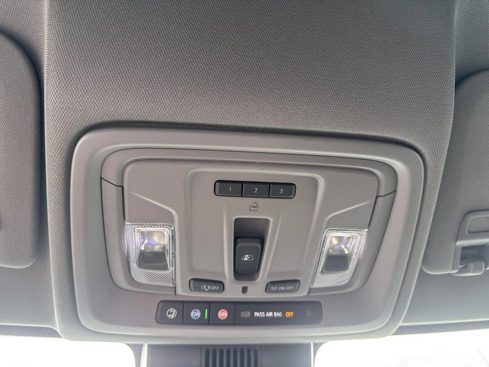 Used 2024 Summit White GMC SLT image 29