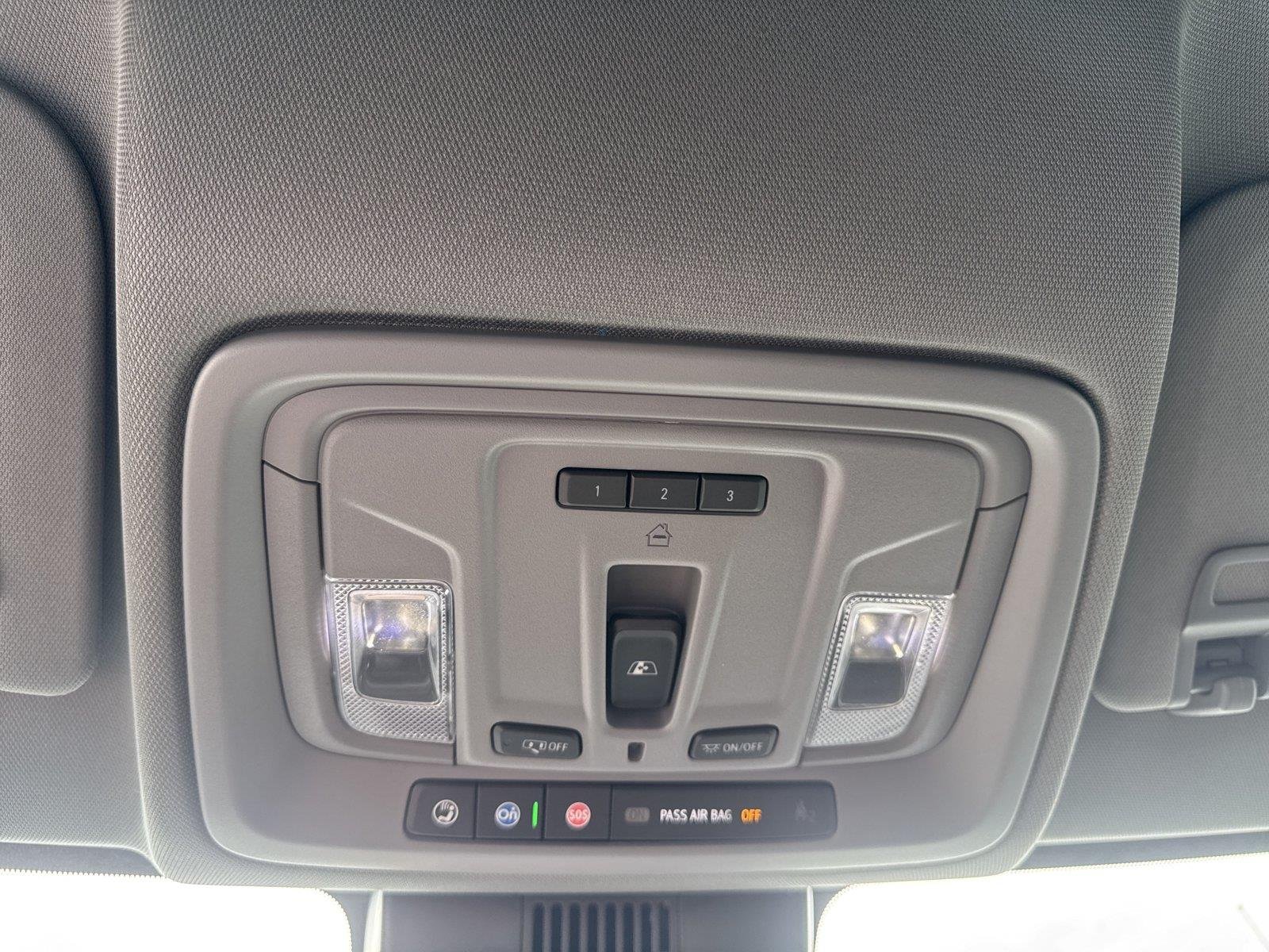 Used 2024 Summit White GMC SLT image 29