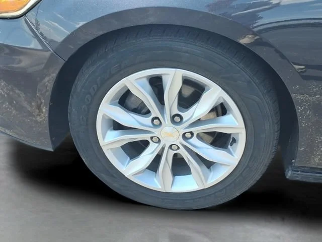 Used 2023 Dark Ash Metallic Chevrolet LT image 19
