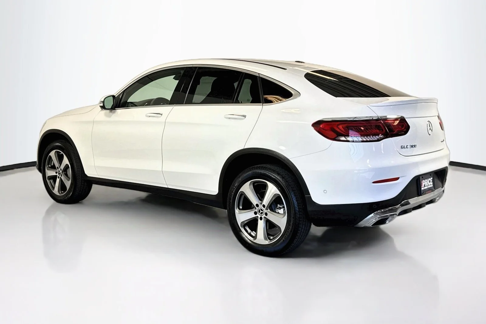 Used 2023 Polar White Mercedes-Benz GLC 300 image 7