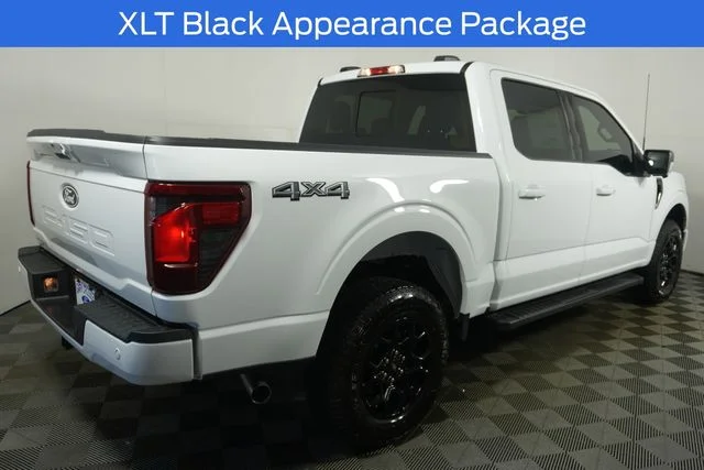 New 2026 Oxford White Ford XLT image 3