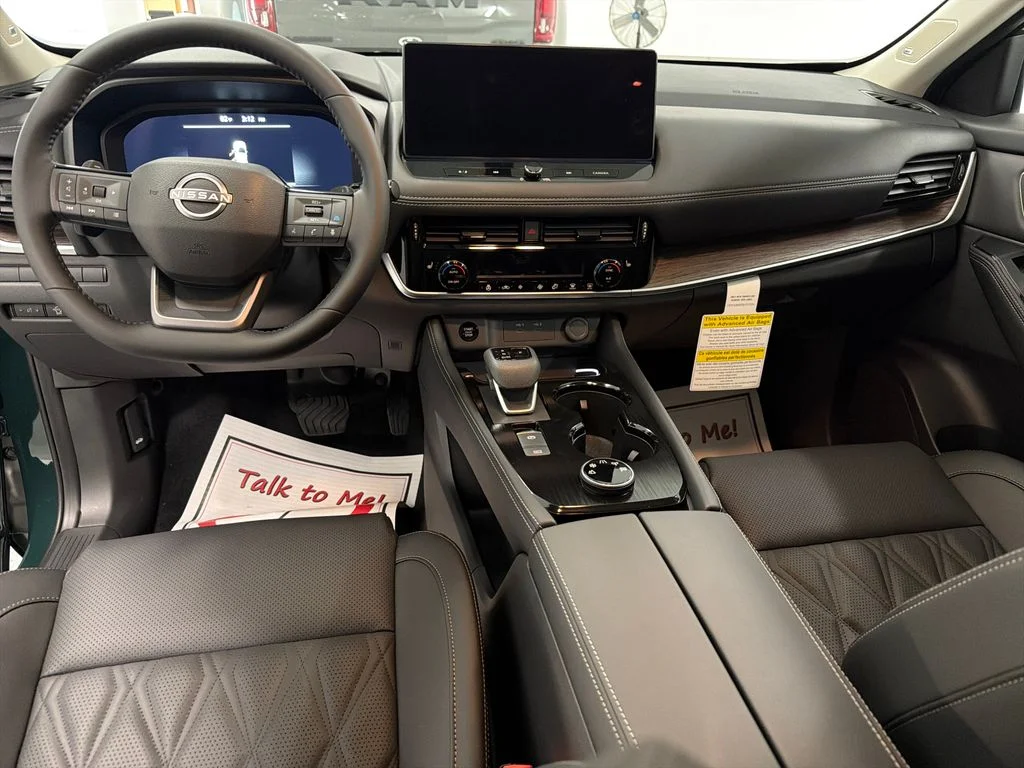 New 2026 Black Nissan Platinum image 13