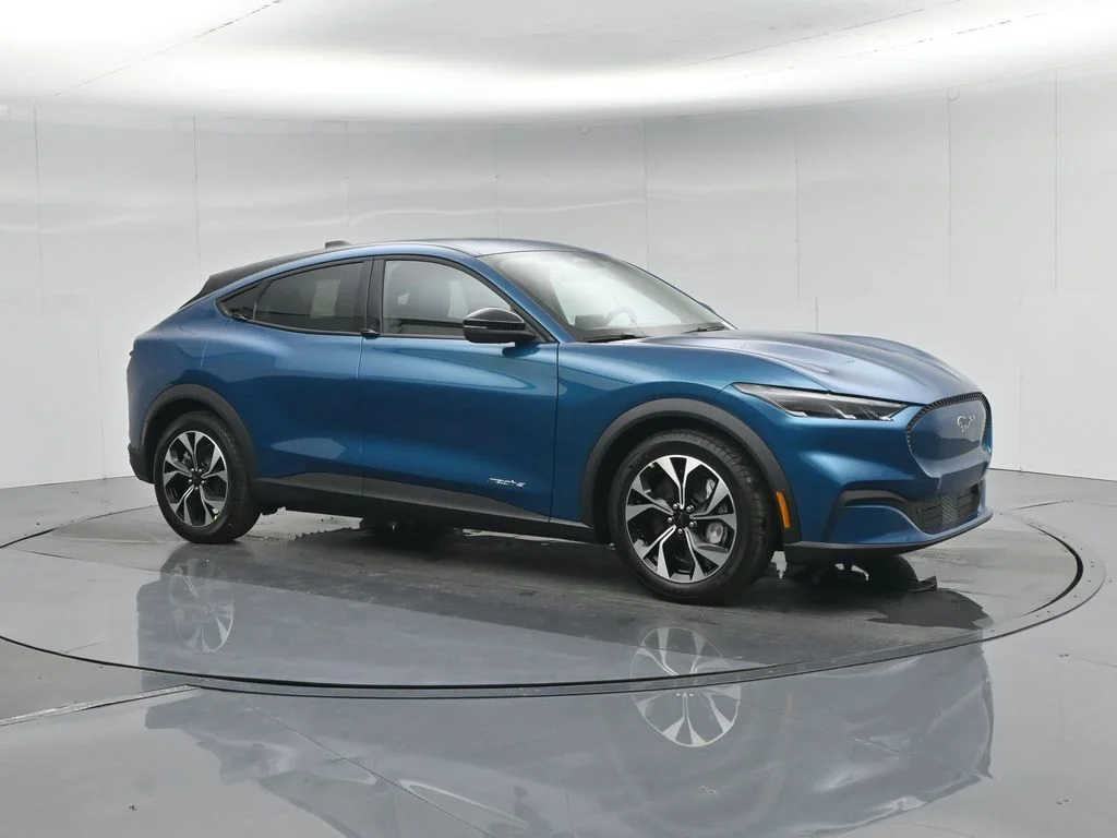 New 2026 Adriatic Blue Metallic Ford Select image 23