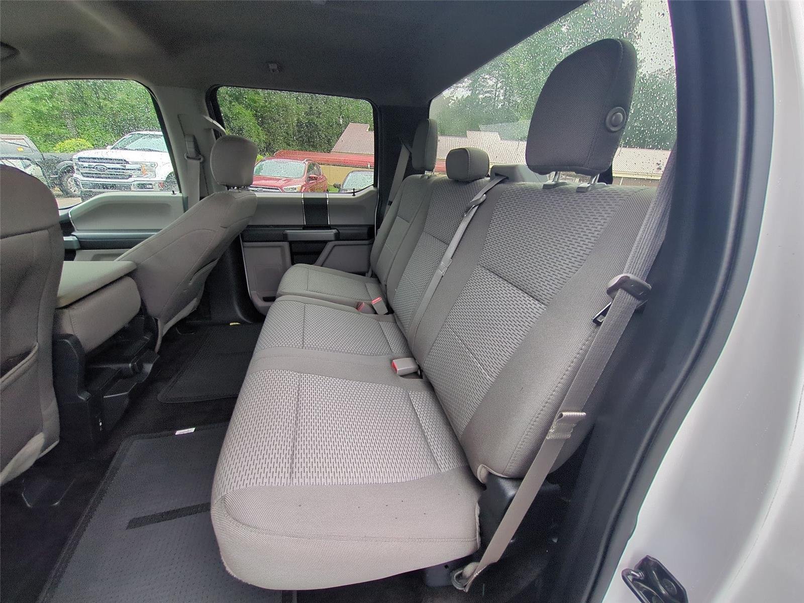 Used 2018 Oxford White Ford XLT image 30