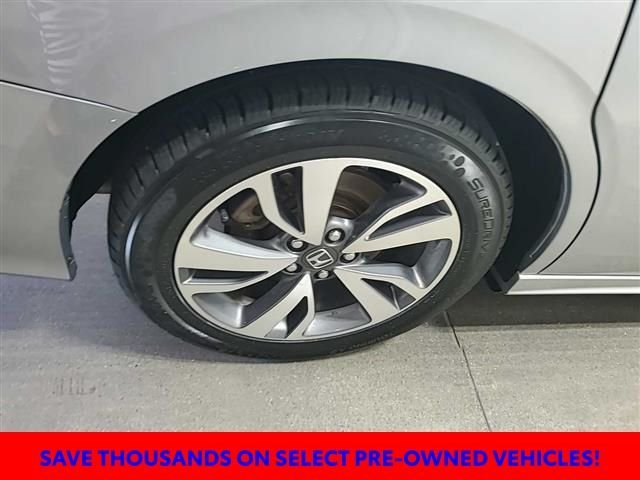 Used 2022 Silver Honda Touring image 20