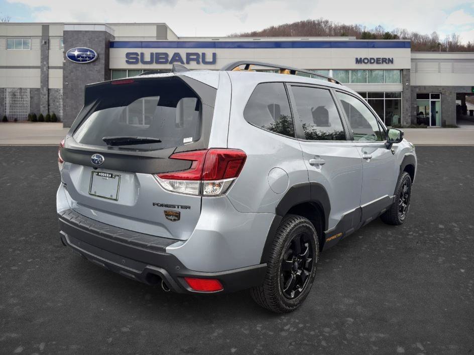 Used 2024 Ice Silver Metallic Subaru Wilderness image 5