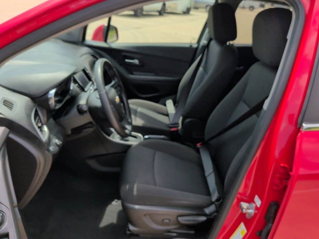 Used 2020 Red Chevrolet LT image 12