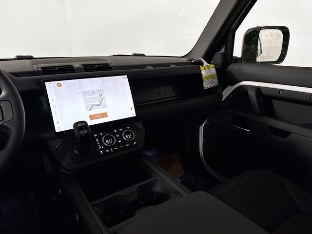 2026 Land Rover Defender X-Dynamic SE - Photo 26