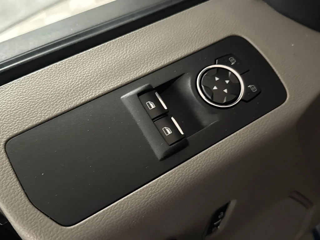 Used 2015 Blue Ford XLT image 17