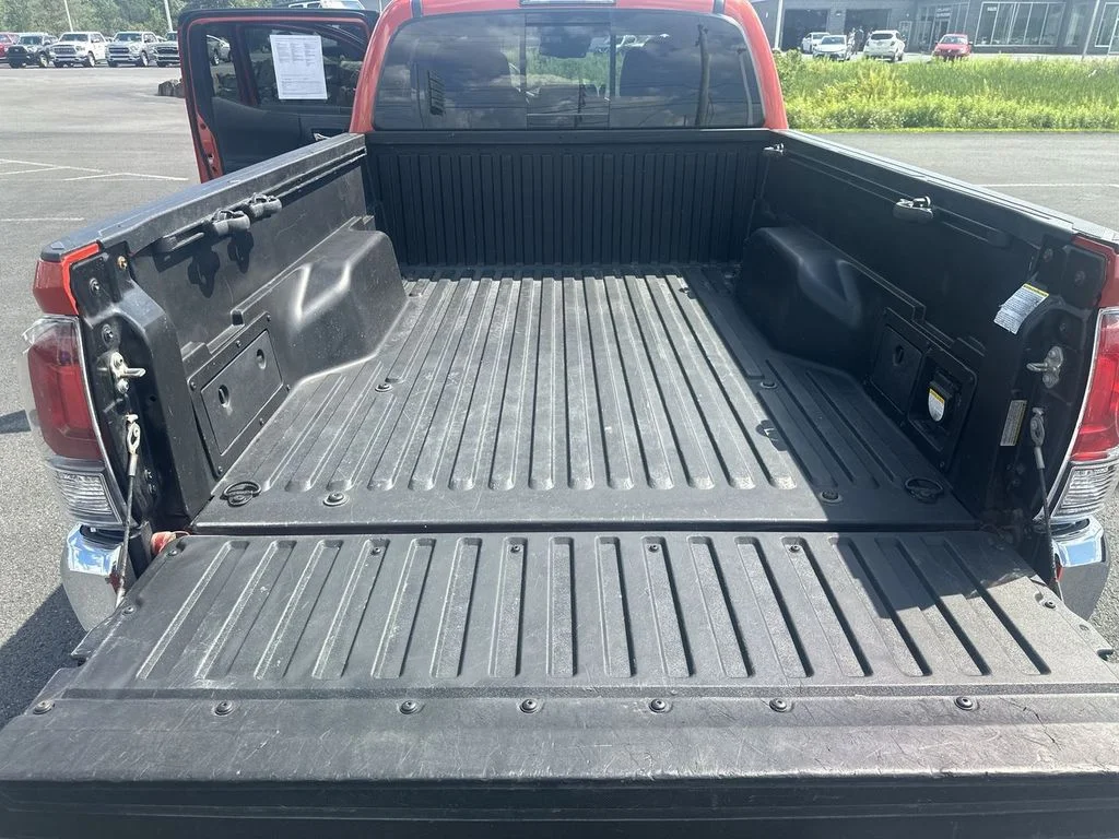 Used 2018 Red Toyota TRD Off-Road image 30