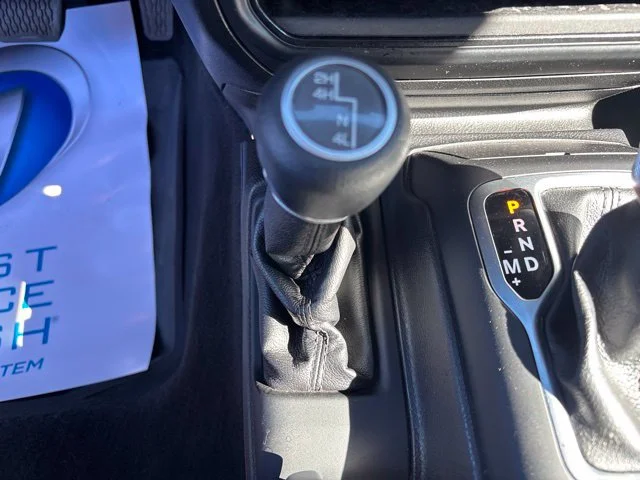 Used 2019 Gray Jeep Sport S image 18