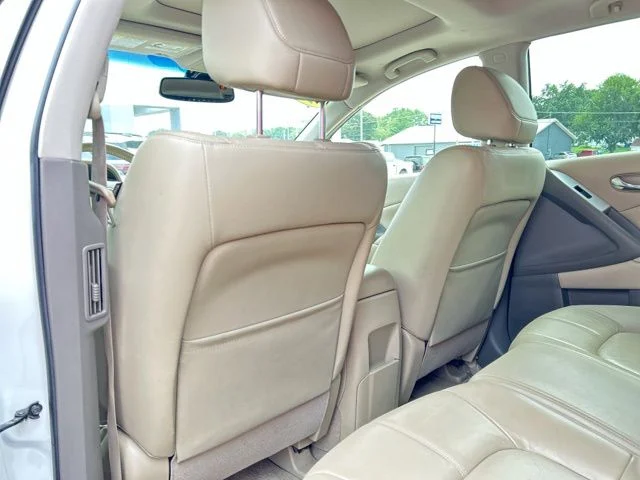 Used 2012 White Nissan SL image 20