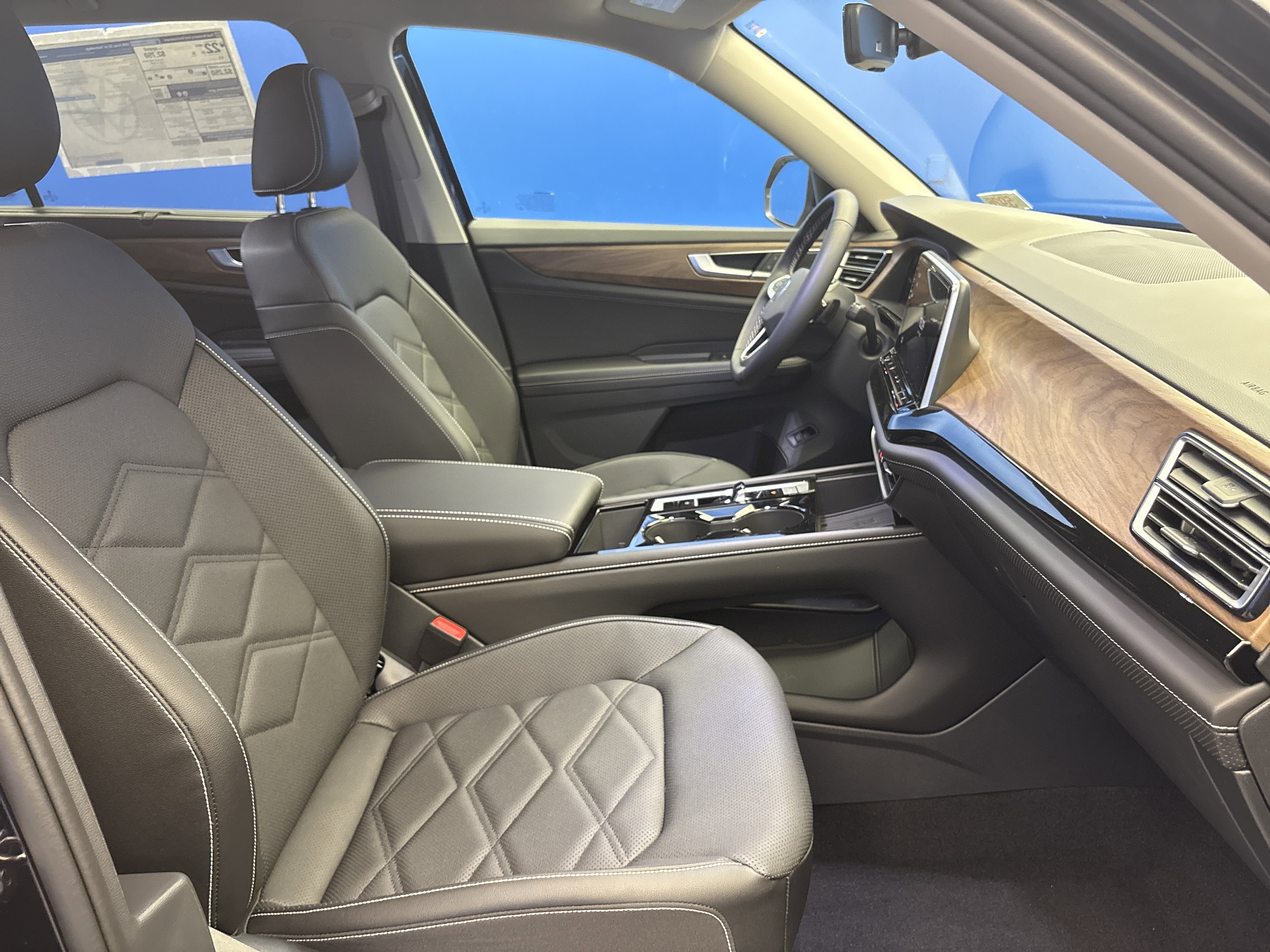 2026 Volkswagen Atlas SE w/Tech - Photo 23