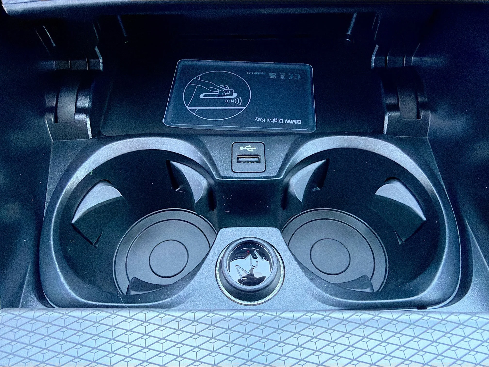 New 2026 Alpine White BMW eDrive40 image 30