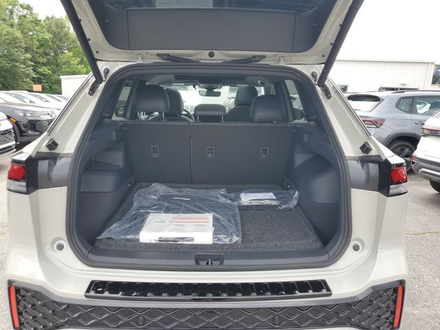 New 2026 Beige Volkswagen SE R-Line Black image 8