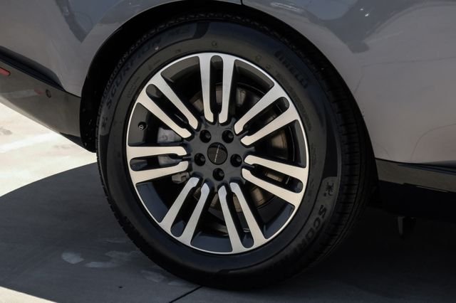 New 2026 Gray Land Rover SE image 67