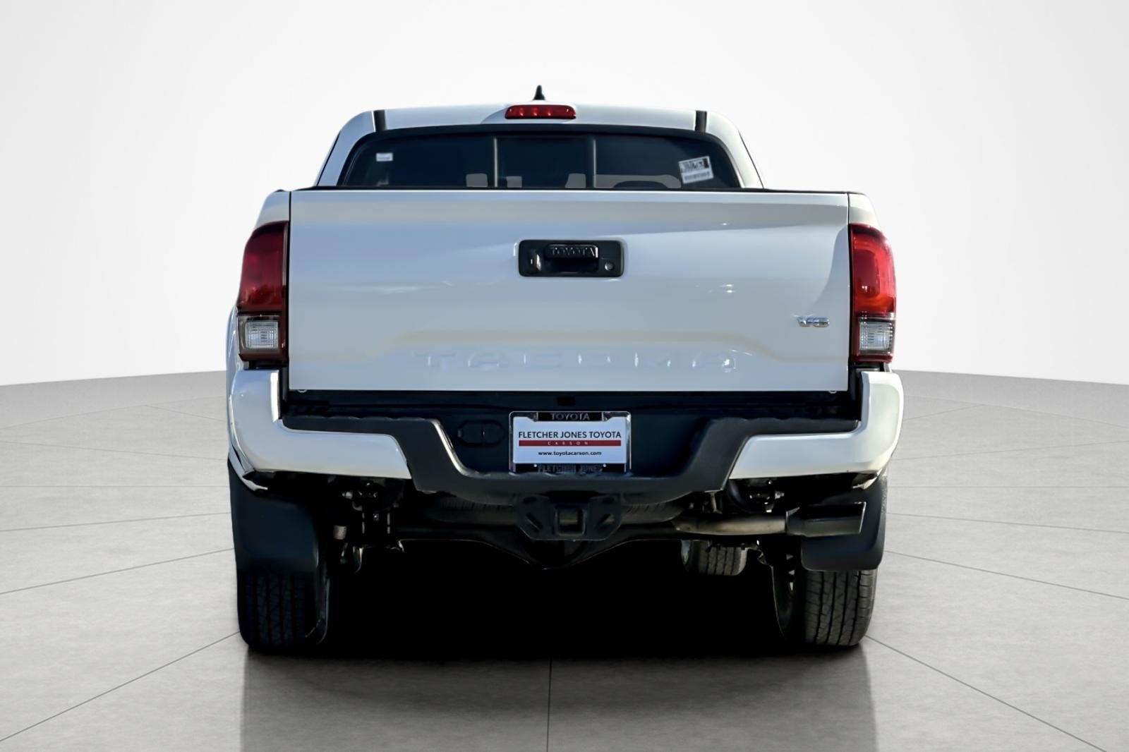 Certified Used 2022 WHITE Toyota SR5 image 4