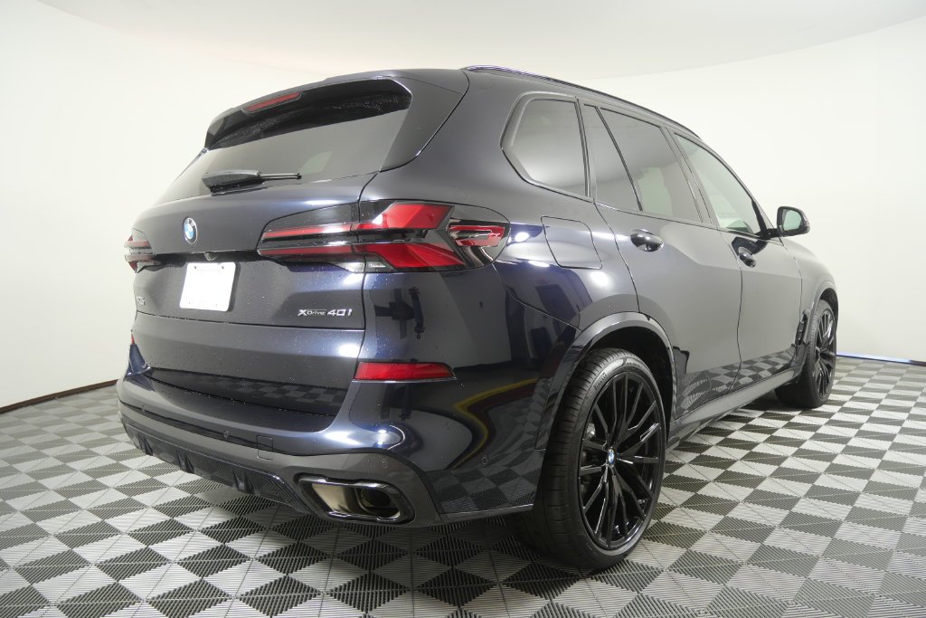 Certified Used 2026 Carbon Black Metallic BMW xDrive40i image 4