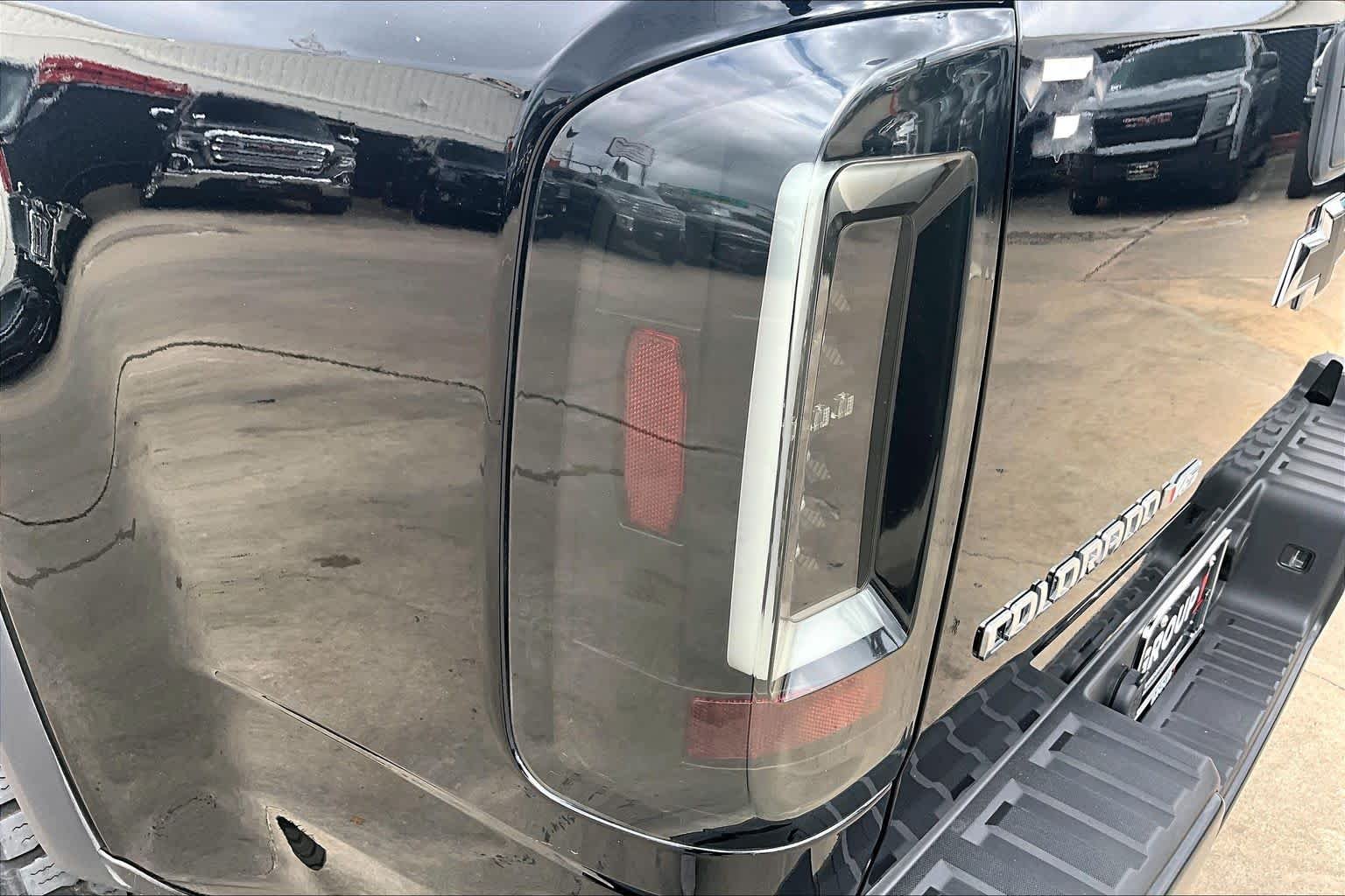 Used 2019 Black Chevrolet 4WD ZR2 image 40