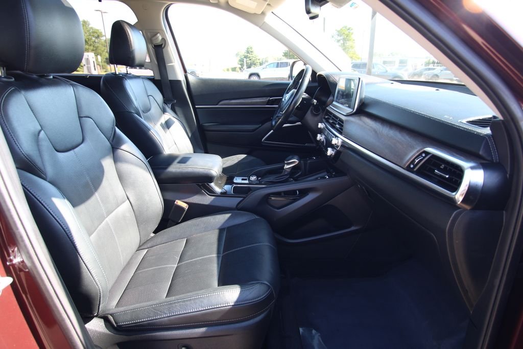 Used 2020 Purple Kia EX image 8