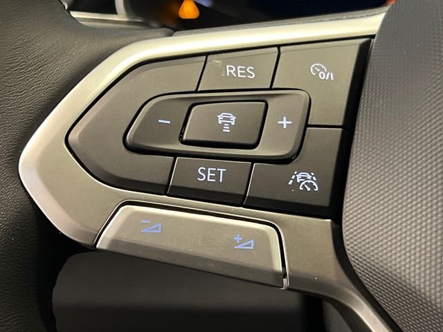 New 2026 Black Volkswagen 1.5T SEL image 13