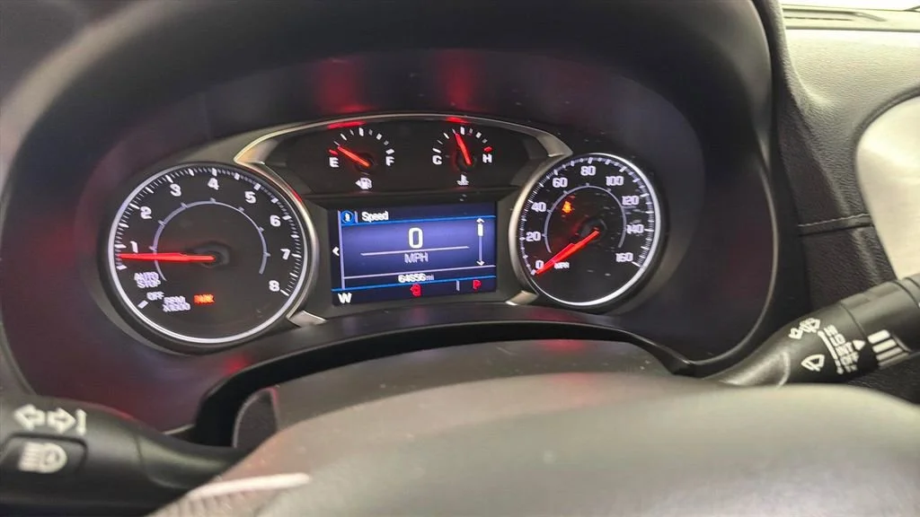 Used 2023 Summit White GMC SLE image 19