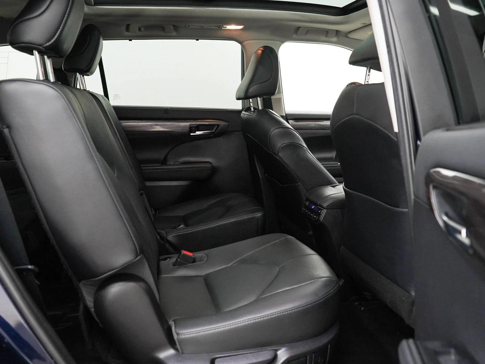 Used 2021 Blue Toyota Hybrid Platinum image 12