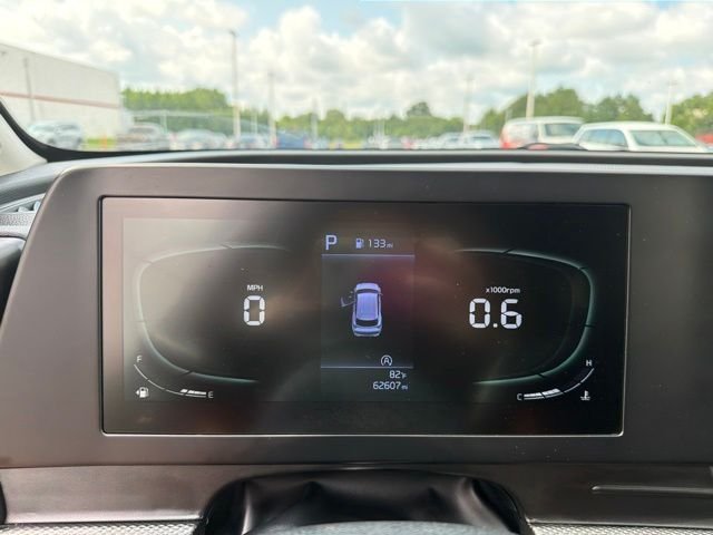 Used 2024 Black Kia LX image 29