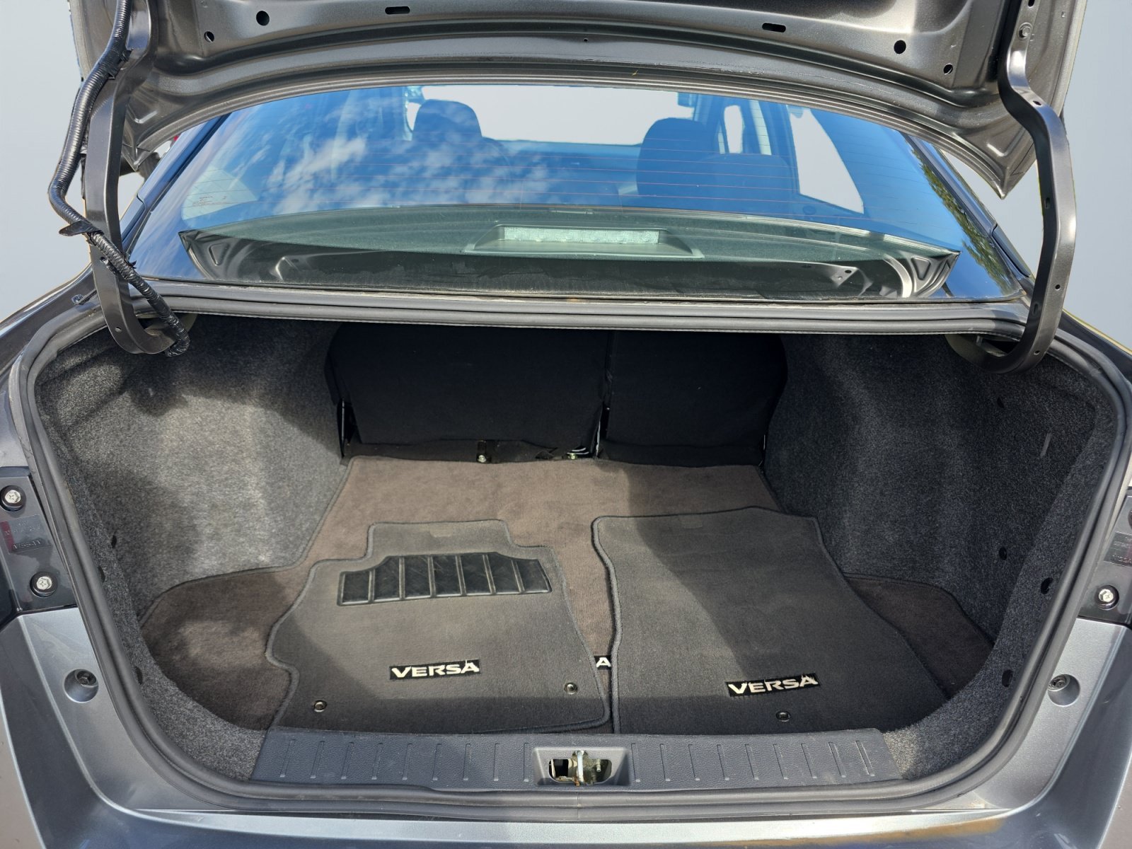 Used 2024 Gun Metallic Nissan SR image 14