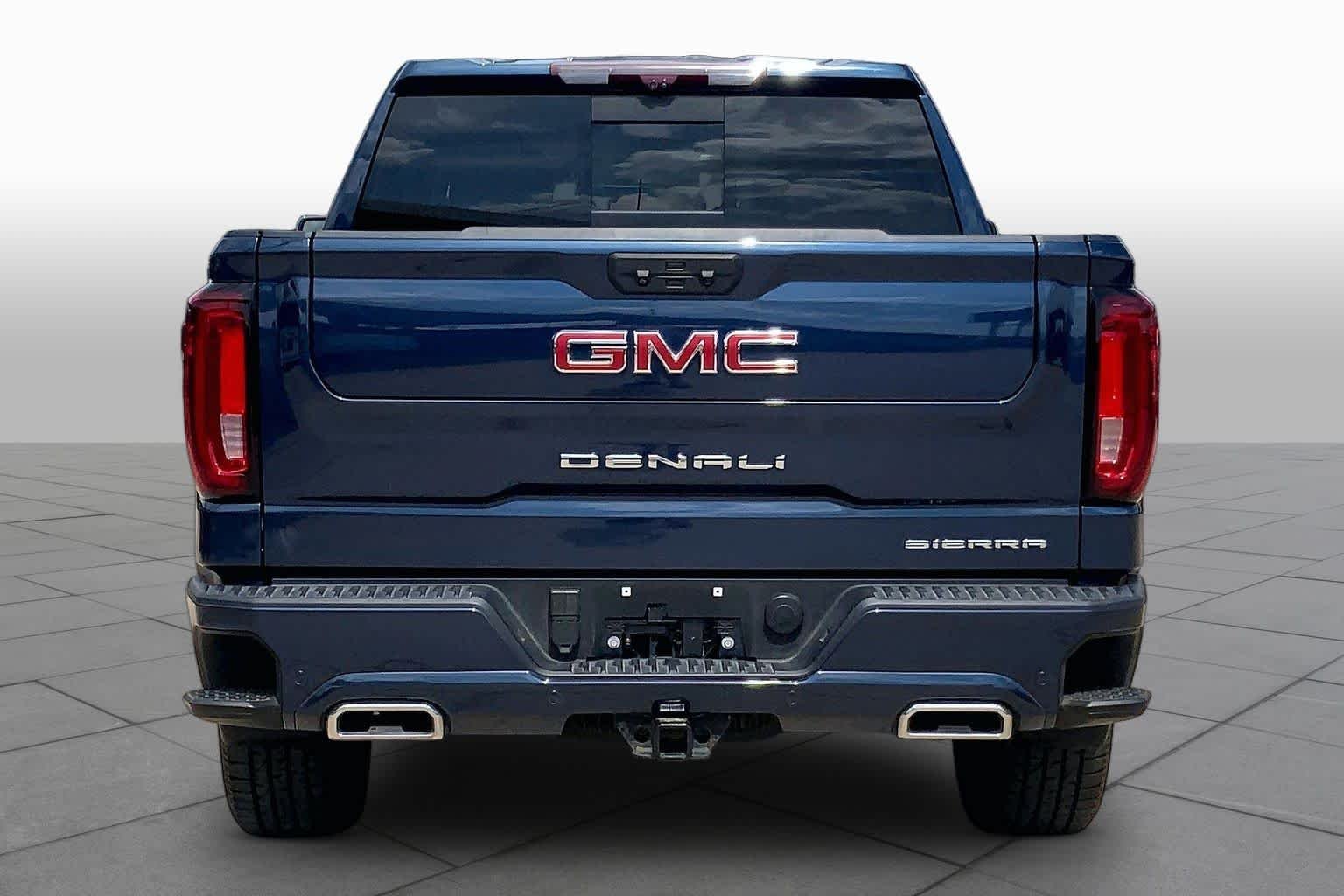 Used 2022 Pacific Blue Metallic GMC Denali image 5