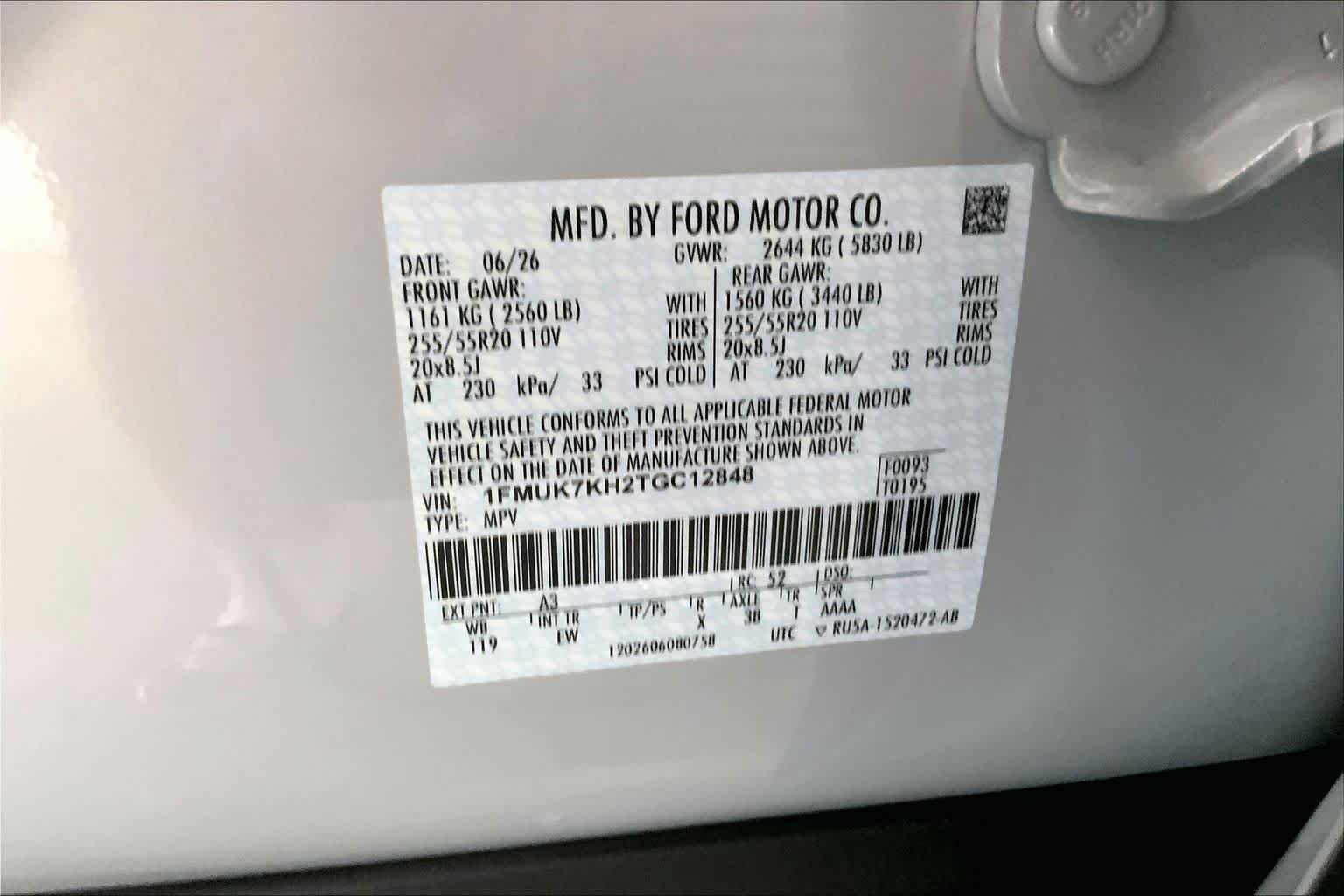 New 2026 Space White Metallic Ford ST-Line image 18