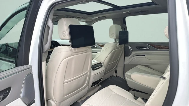 2021 Cadillac Escalade ESV Sport Platinum - Photo 29