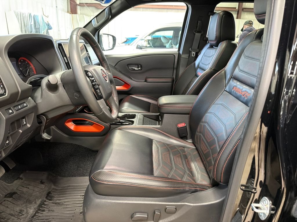 Used 2025 Black Nissan PRO-4X image 20