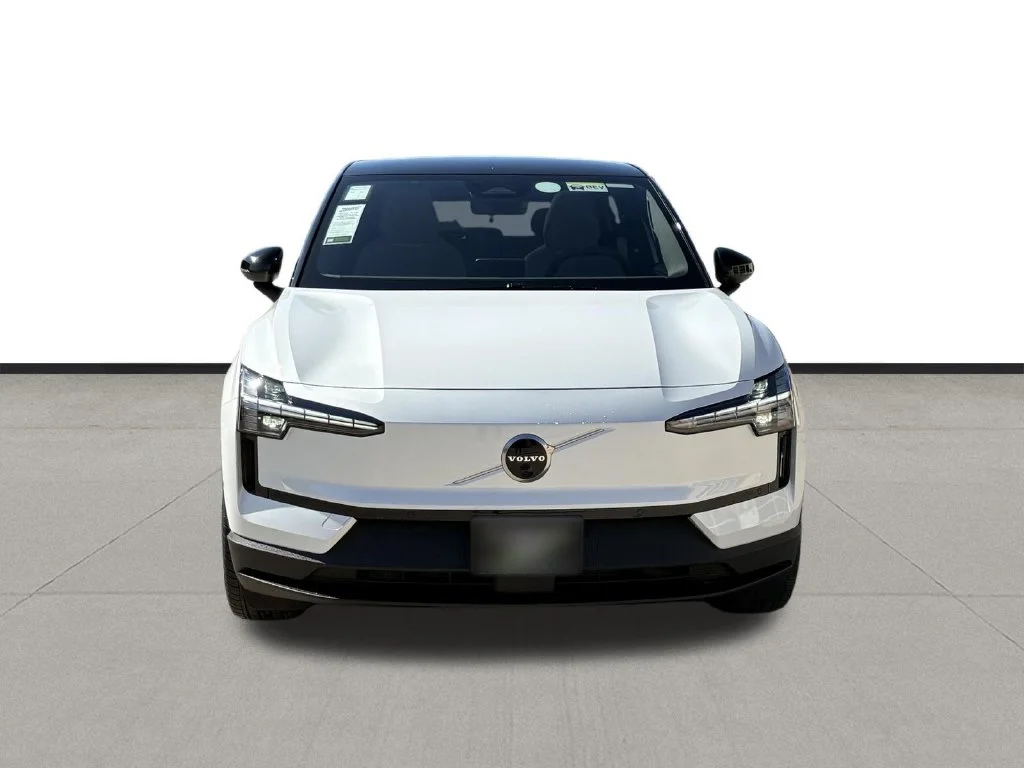New 2026 Cyrstal White Volvo Twin Motor Performance Ultra image 2