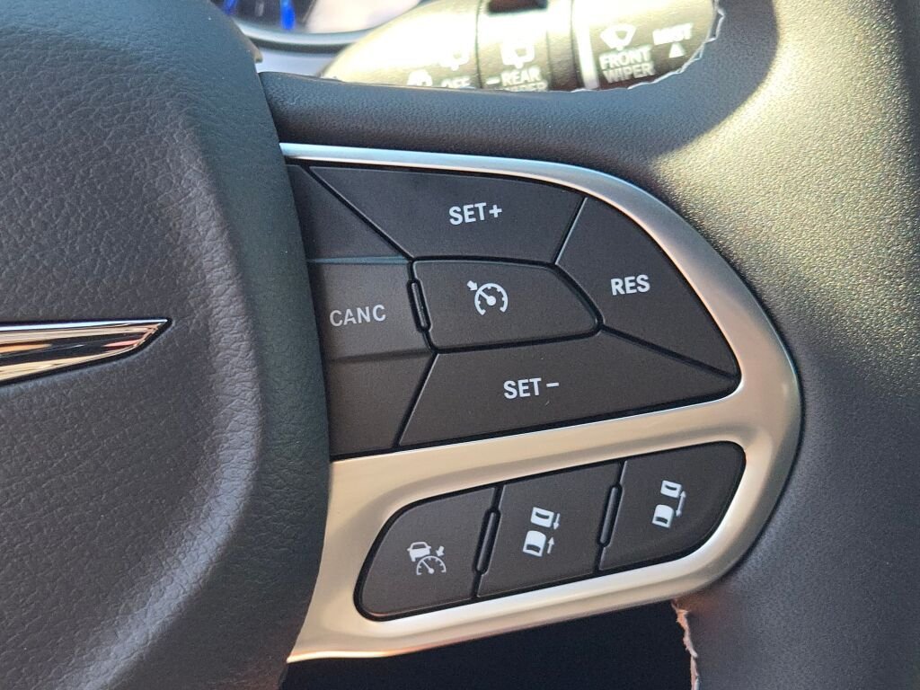 2026 Chrysler Pacifica Select - Photo 25