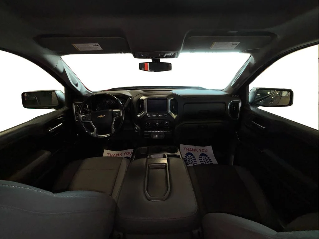 Used 2020 Shadow Gray Metallic Chevrolet LT image 28