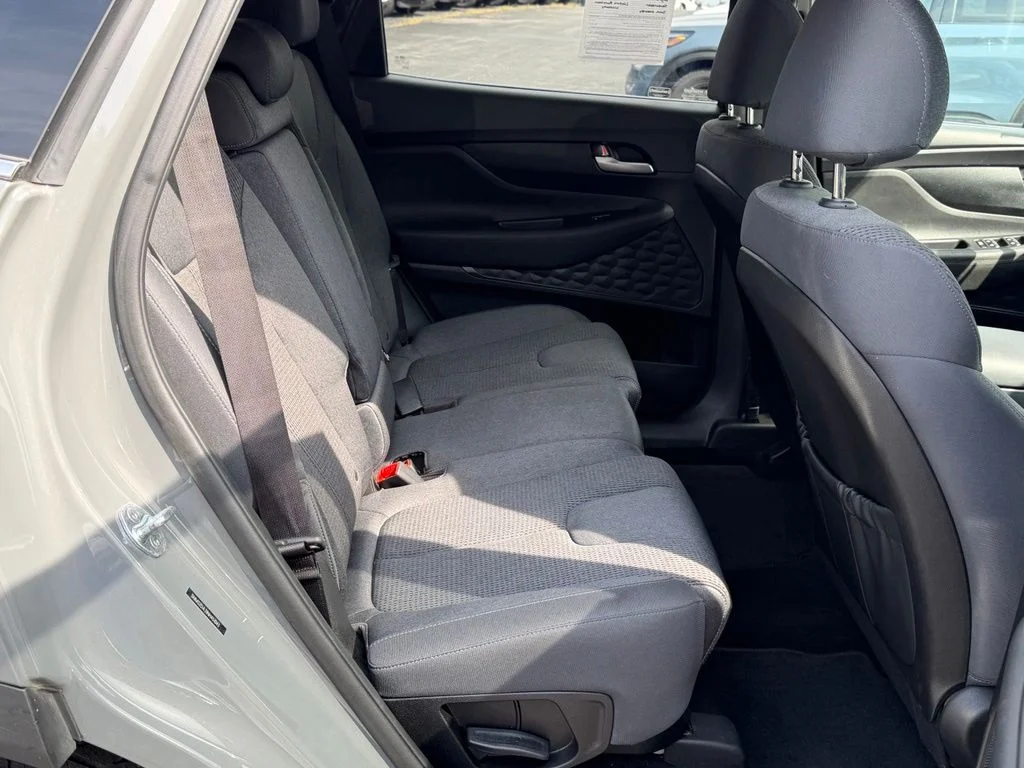Used 2022 Hampton Gray Hyundai SEL image 18