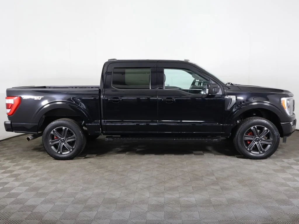 Used 2023 Agate Black Metallic Ford Lariat image 22