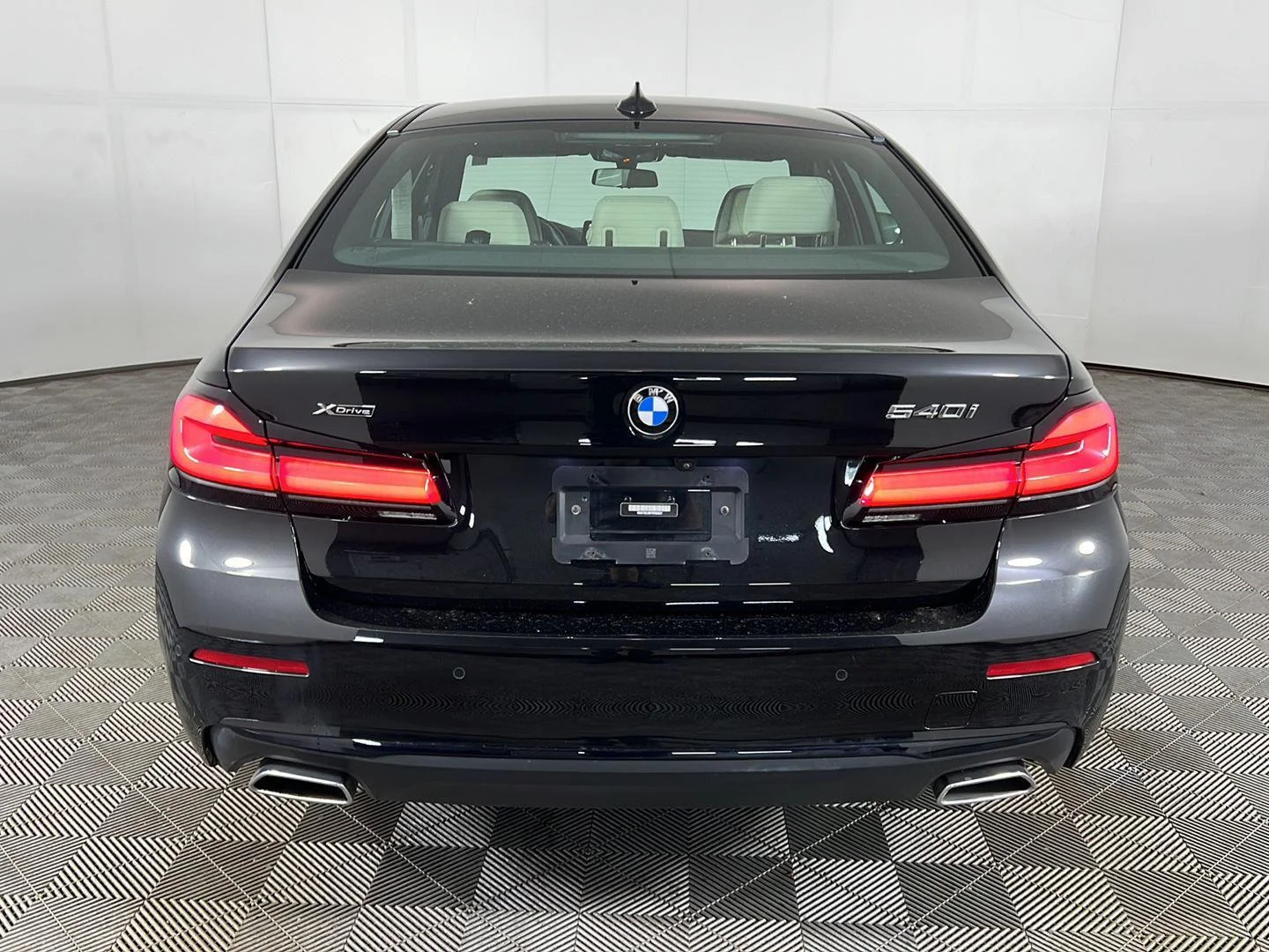 Used 2023 Black Sapphire Metallic BMW 540i xDrive image 16