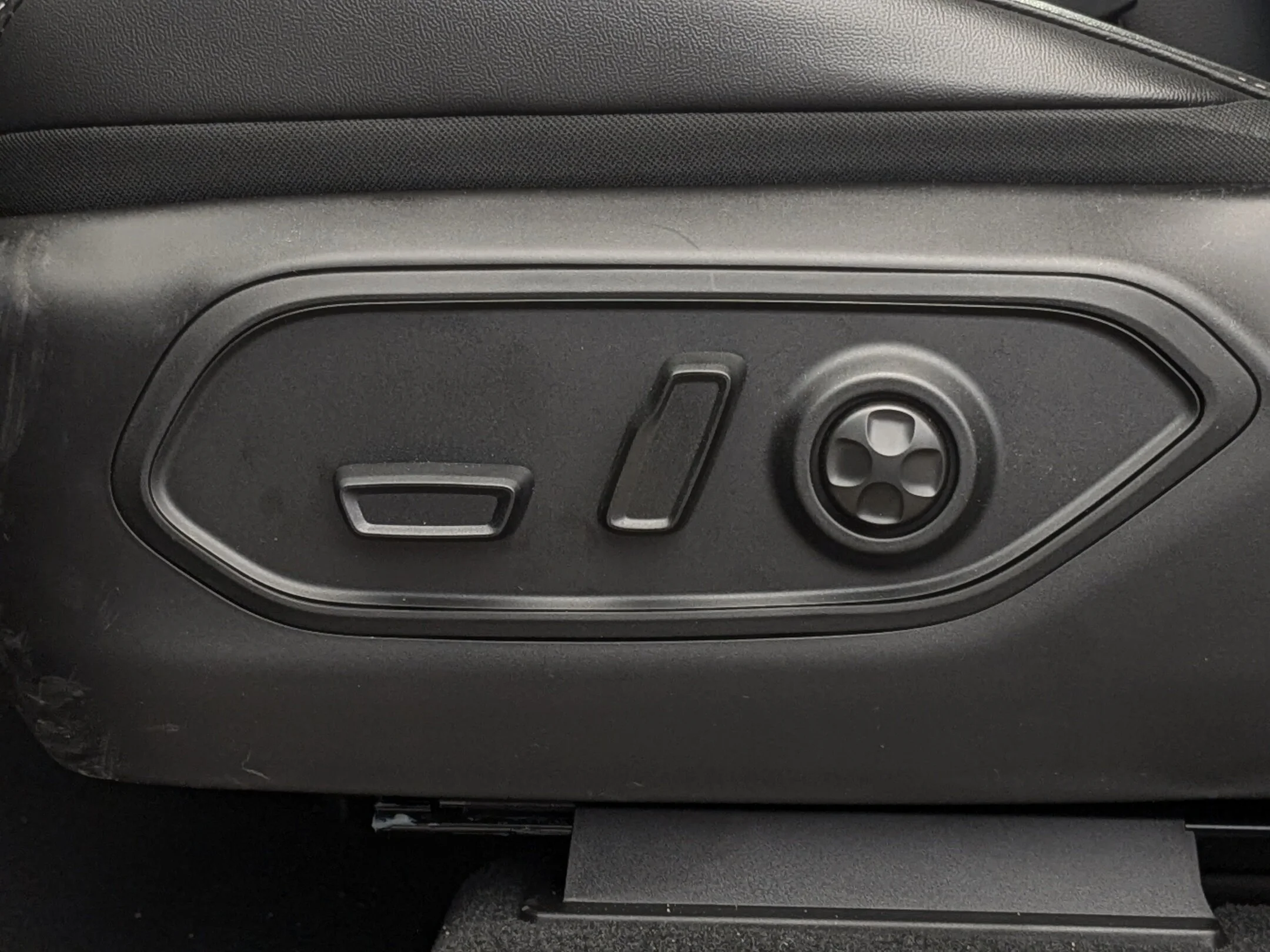 New 2026 Black Jeep Altitude - - Power Sunroof - 20 Gloss Black Wheels - Capri Leatherette/Suede - Remote Start & More! image 15