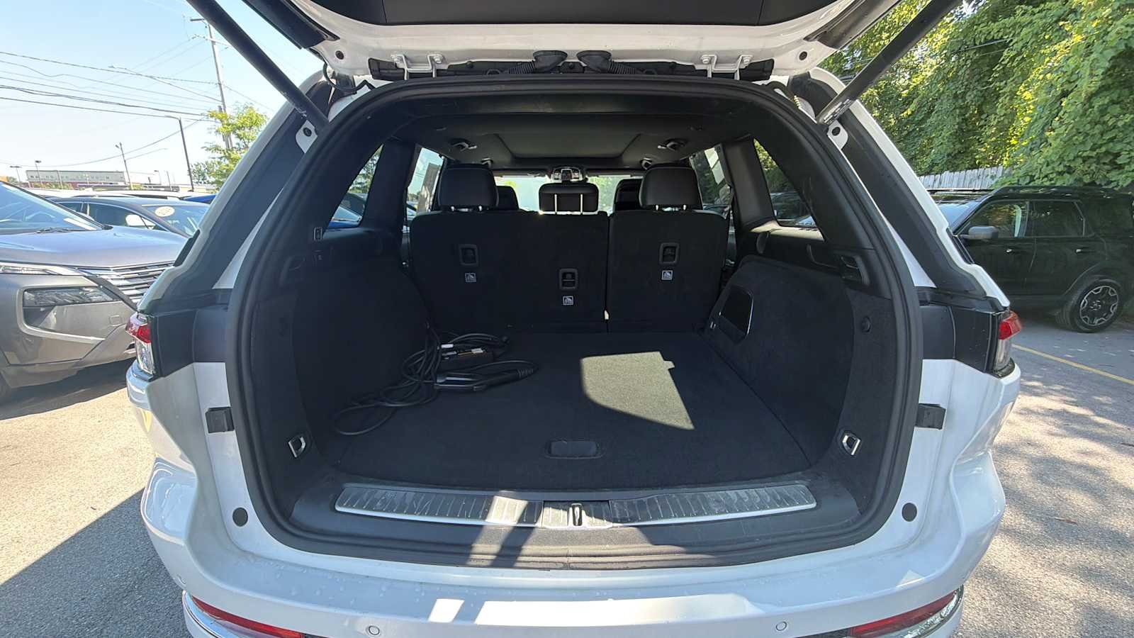 Used 2023 Bright White Clearcoat Jeep Overland image 10