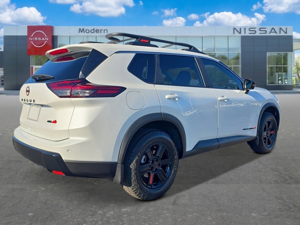 New 2026 Everest White Pearl Tricoat Nissan Rock Creek image 5