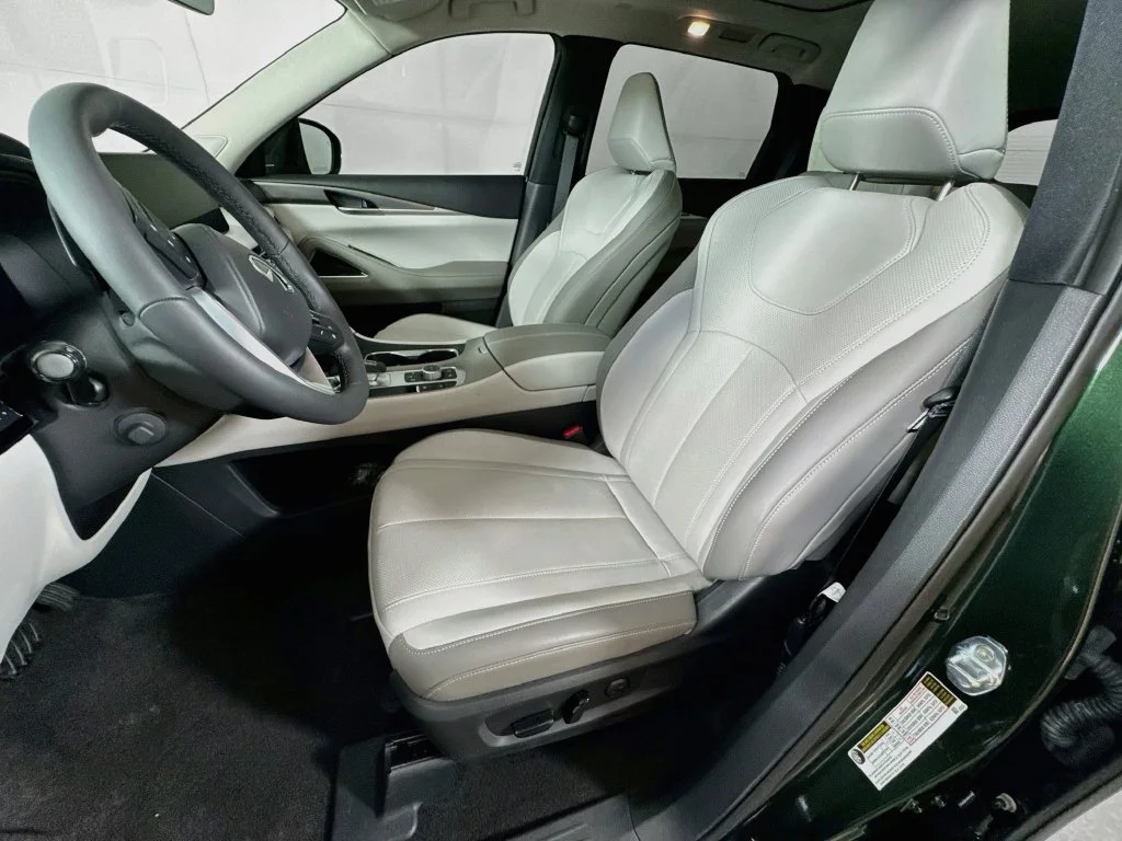 Certified Used 2027 Green INFINITI LUXE image 28