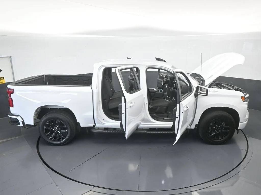 Used 2026 Summit White Chevrolet RST image 65